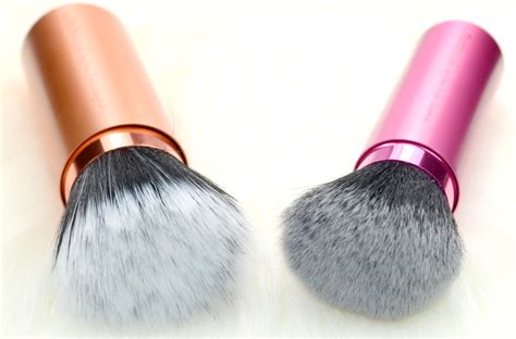 real techniques cream bronzer brush.